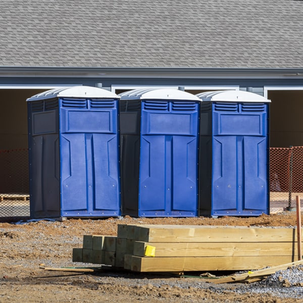 what is the cost difference between standard and deluxe porta potty rentals in Clackamas Oregon